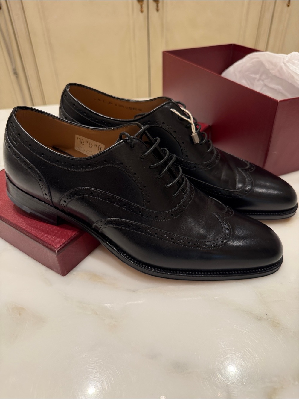 Bally Black Leather Wingtip Brogue Oxfords Brand New